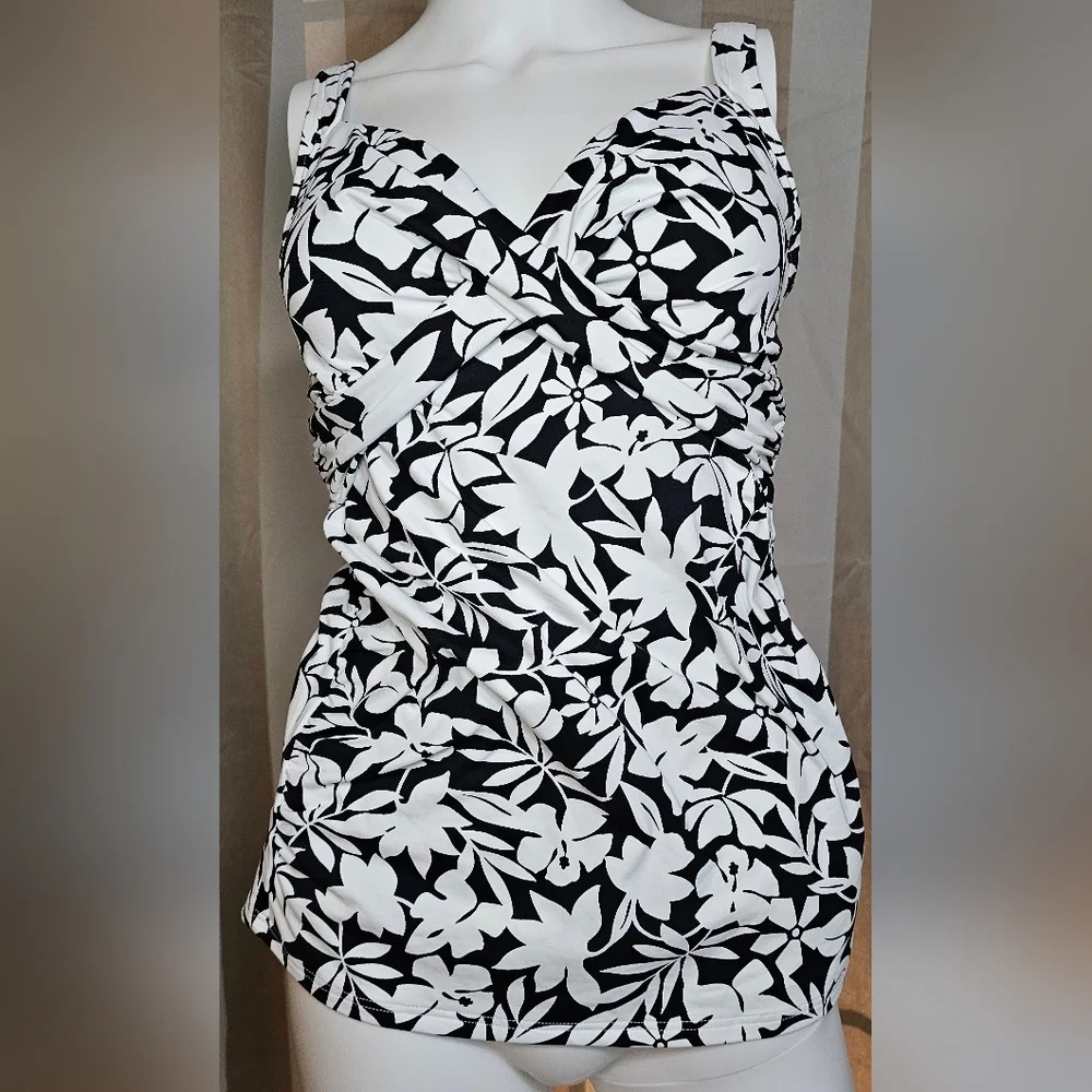 Lands' End Tankini Top Floral Print Women's Swim NWT Size 8